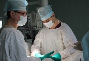 Кубанские онкологи одномоментно удалили две крупные опухоли у пациентки Кубанские онкологи одномоментно удалили две крупные опухоли у пациентки