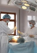 Онкологи  удалили пораженную челюсть и восстановили лицо пациентки