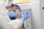 В Краснодарском крае продолжается вакцинация групп риска против новой коронавирусной инфекции В Краснодарском крае продолжается вакцинация групп риска против новой коронавирусной инфекции