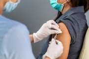 Свыше миллиона жителей Краснодарского края привились от гриппа Свыше миллиона жителей Краснодарского края привились от гриппа