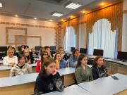 Студенты торгово-экономического колледжа прослушали лекцию о вреде фаст фуда Студенты торгово-экономического колледжа прослушали лекцию о вреде фаст фуда